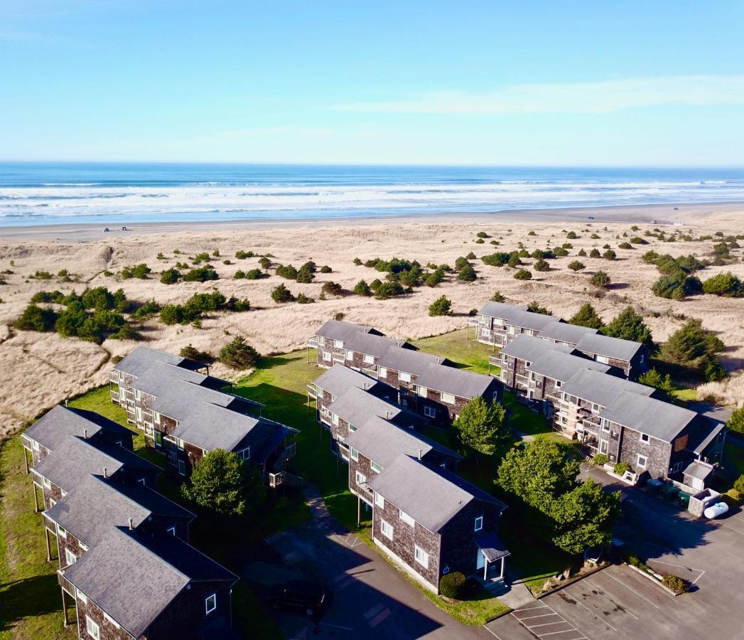 Lighthouse Oceanfront Resort Long Beach Exterior foto